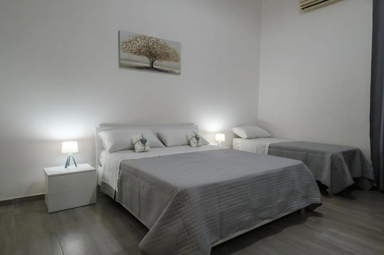 Martins Apartament contacts